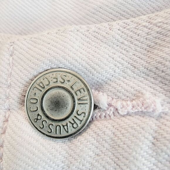 Levi's 501 High Waist HighRise Button Fly  Front Raw Hem Denim Short NWT Size 33 - Picture 8 of 12